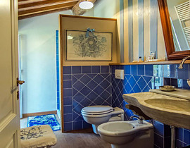 Camere - Bagno adiacente ad una Camera - Casa Vacanze Garfagnana - Lucca