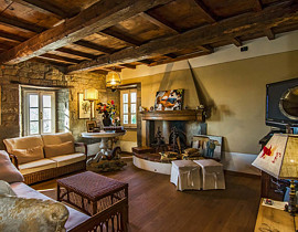 Zona soggiorno - Sala Caminetto - Casa Vacanze Garfagnana